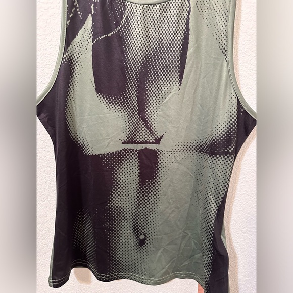 NWT SHEIN Tank Top Olive Bikini Body Heat Map Print - Picture 6 of 9